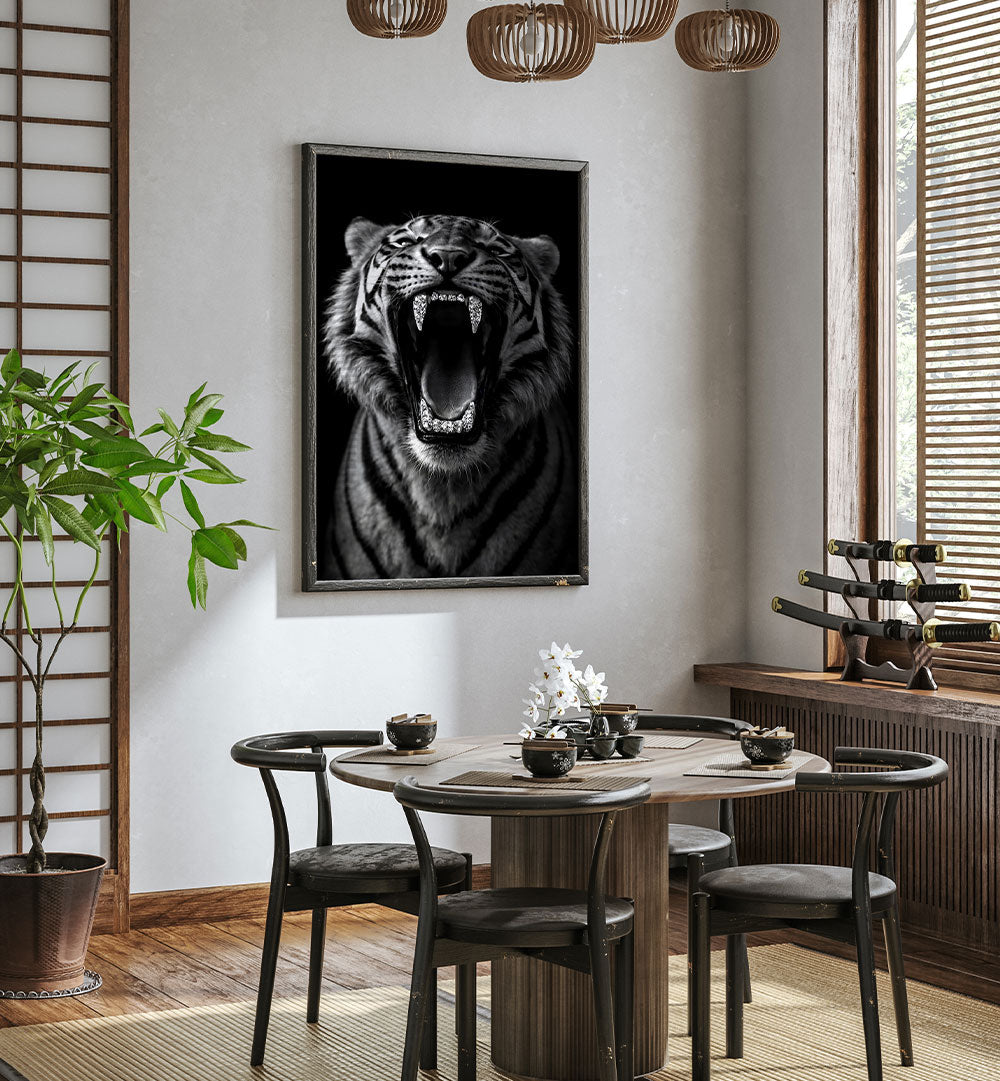 HYPER-REALISTIC TIGER