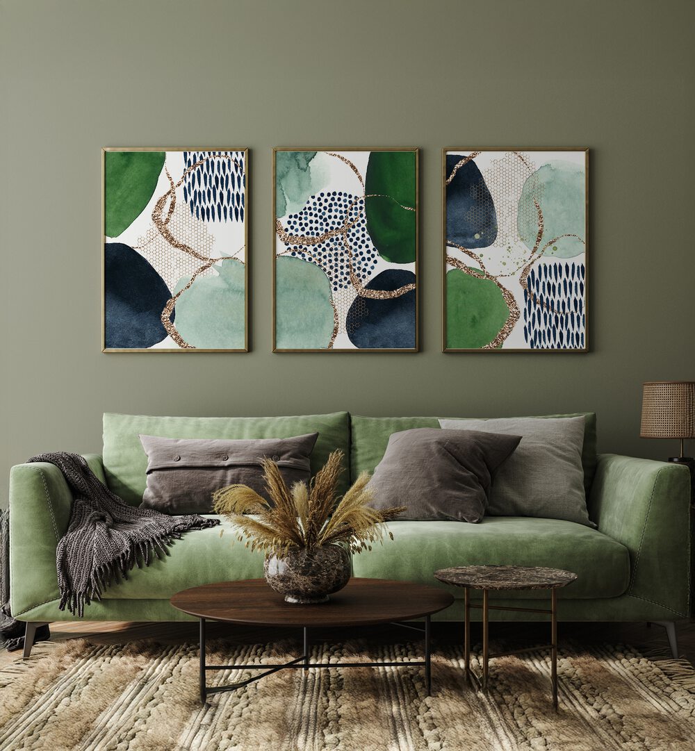Elevate your decor with the INDIGO GREEN GLITTER SET, SET OF 3 PAINTINGS, featuring vibrant colors and sparkle.