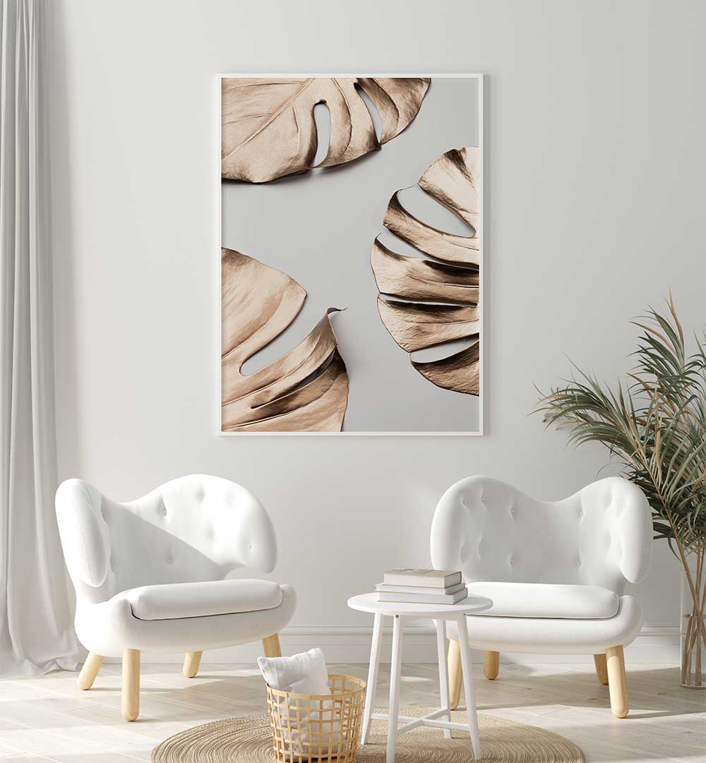Stylish MONSTERA GOLD I, FASHION POSTERS elevate your decor with chic, abstract fashion art for a modern space.