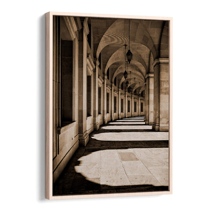 GOLDEN COLONADE