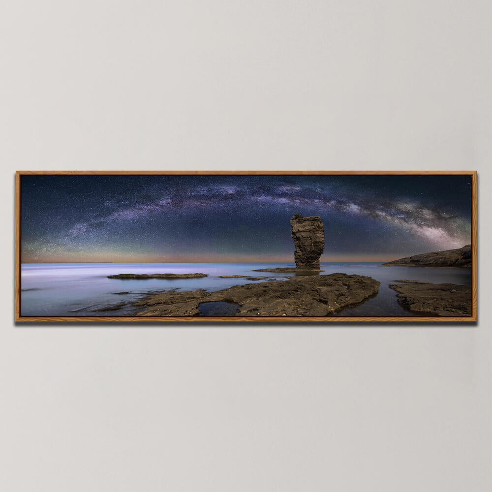 CHINA, DALIAN - THE OBELISK , PANORAMIC ART