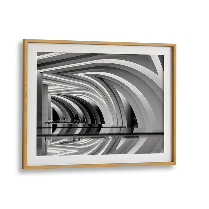 CURVED II, PHOTOGRAPHY PRINTS showcase striking architectural lines and reflections, perfect for art lovers.