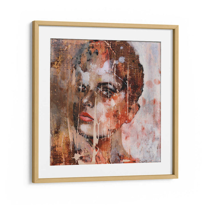 EXPRESSIVE VIBRANT SHADES