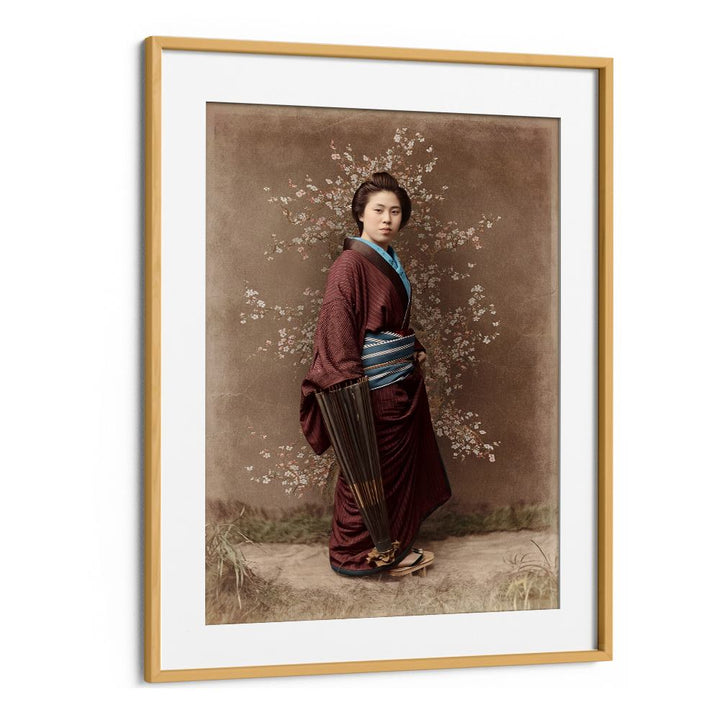 KIMONO WOMAN CHERRY BLOSSOMS