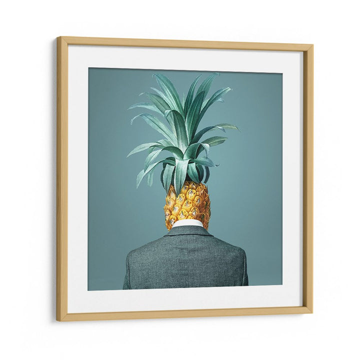 MAN WITH PINEAPPLE HEAD
