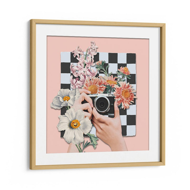 VINTAGE CAMERA FLORAL DREAMS