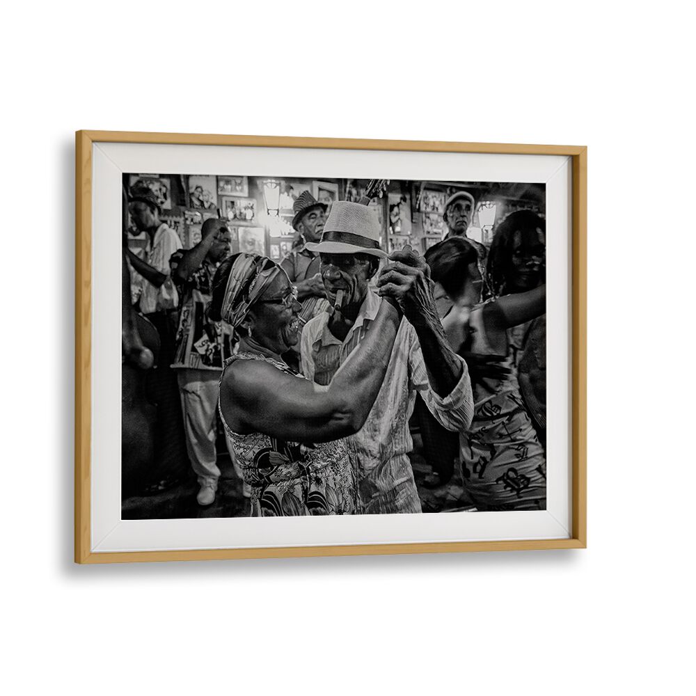 Celebrate urban life with CASA DE MUSICA, PHOTOGRAPHY PRINTS, showcasing vibrant street scenes in captivating black and white.
