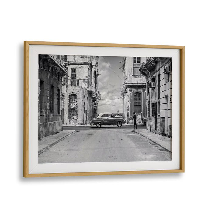 Explore the charm of Havana with STREETS OF L'AVANA, PHOTOGRAPHY PRINTS capturing vibrant street life.