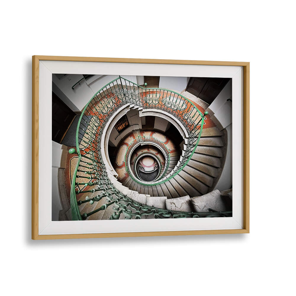 CIRCULAR STAIRCASE ARCHITECTURE