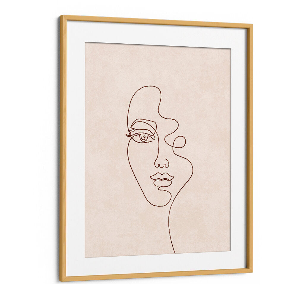 CONTOURED ELEGANCE