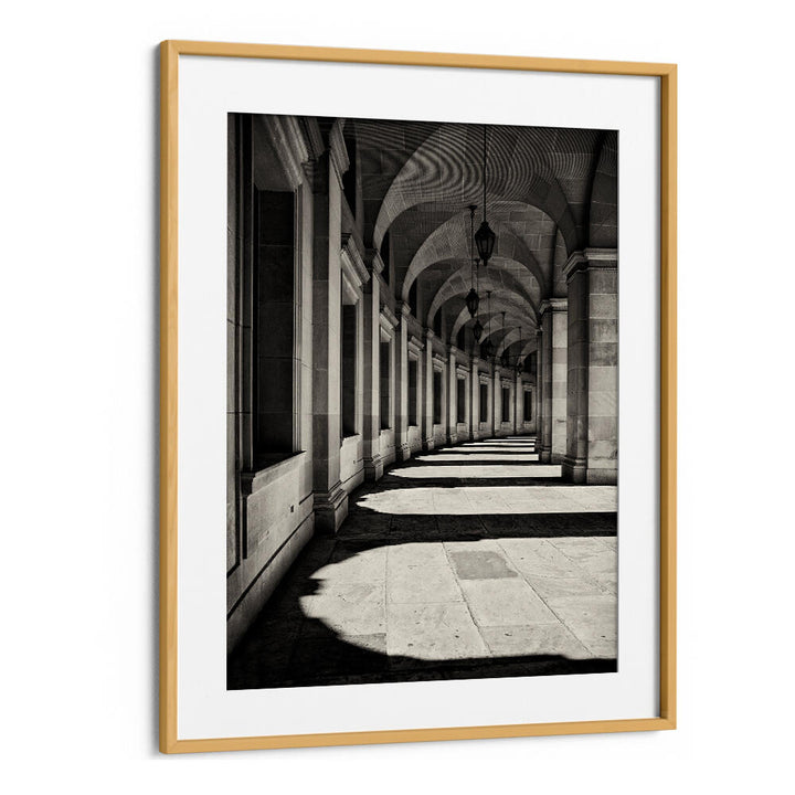 CURVED CORRIDOR