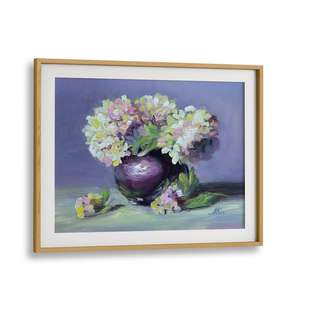 PAINTERLY HYDRANGEAS IN VASE