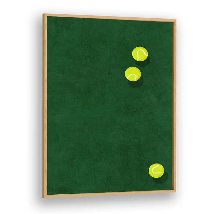 GREEN COURT TENNIS BALLS
