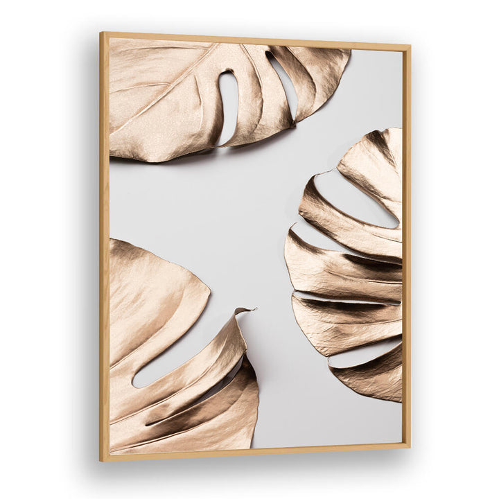 Stunning MONSTERA GOLD I, FASHION POSTERS featuring chic, abstract leaf designs to elevate any space. Perfect for decor.