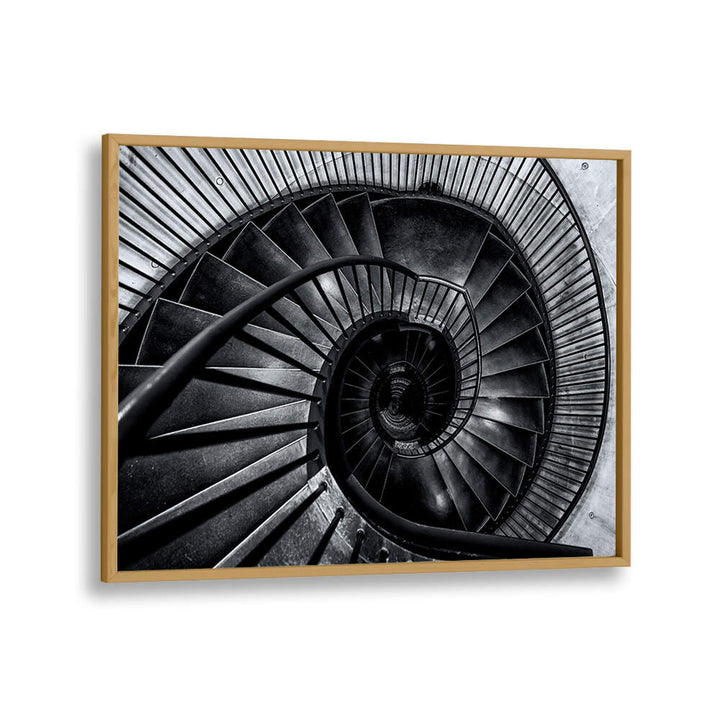 BLACK & WHITE SPIRAL STAIRCASE