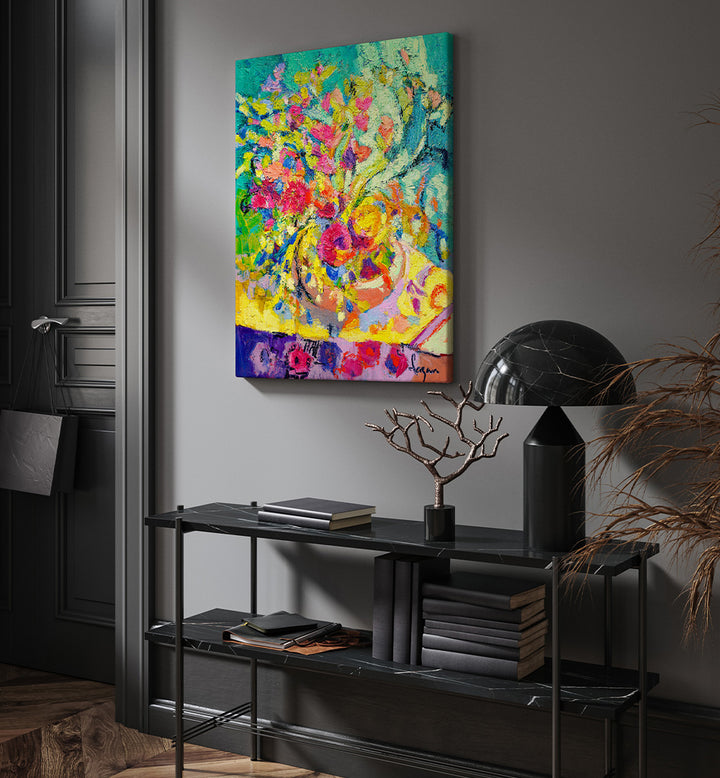 RADIANT FLORAL HARMONY