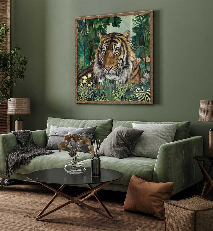 RECLINING TIGER , ANIMAL PAINTINGS