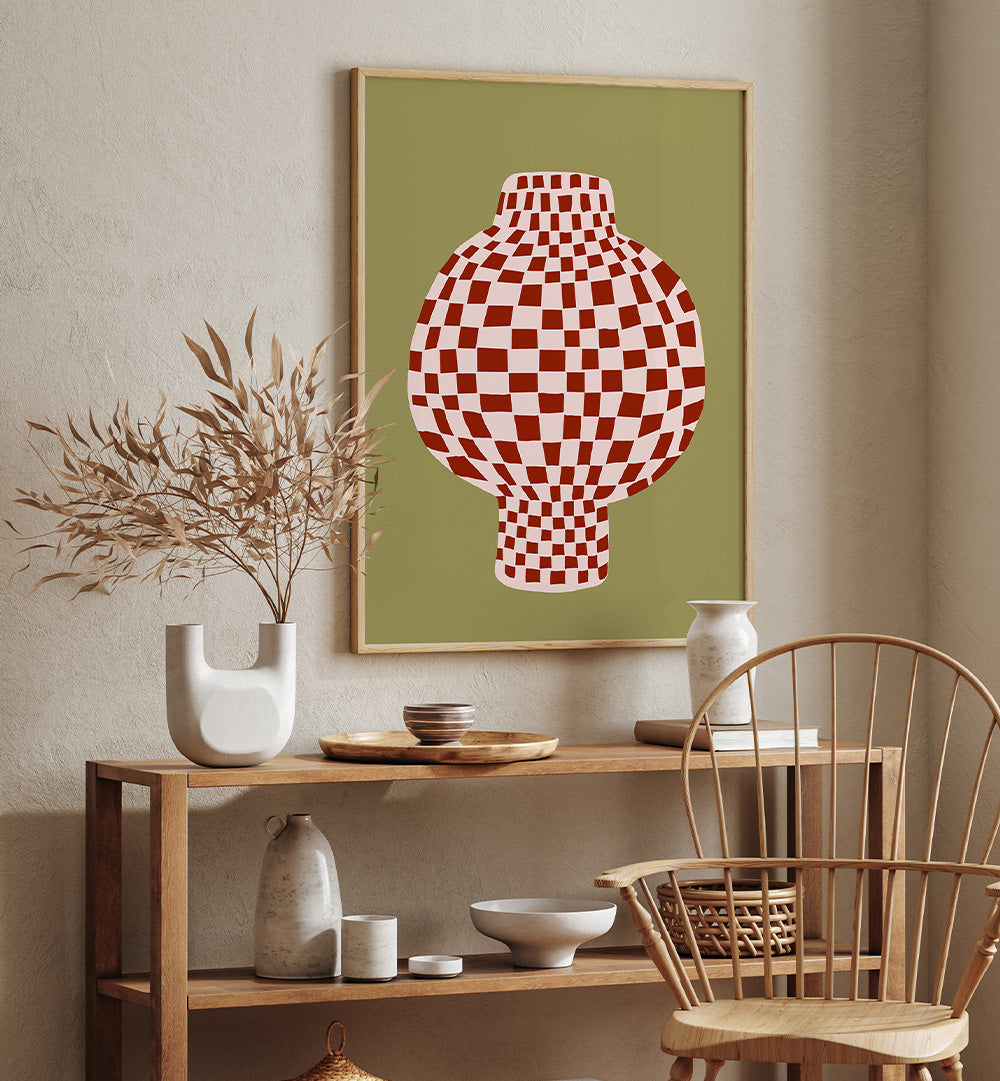 RETRO CHECKERED VASE
