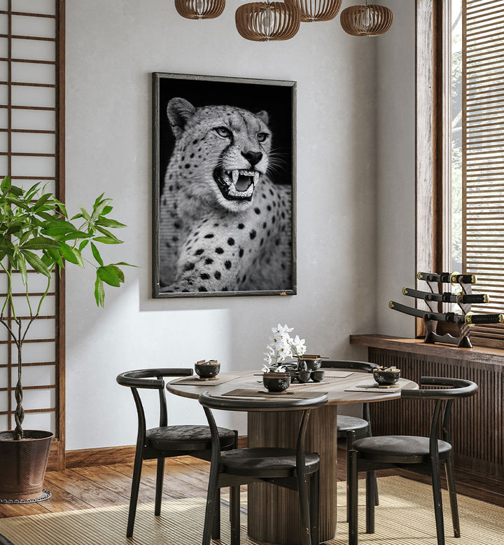 ROARING PREDATOR