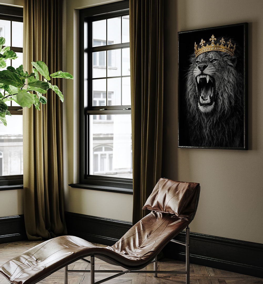 THE CROWNED KING
