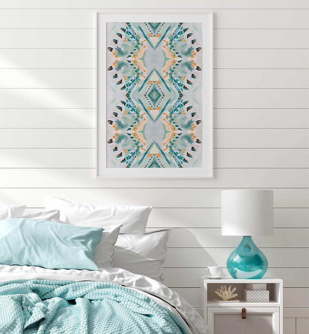 VIBRANT ABSTRACT SYMMETRY