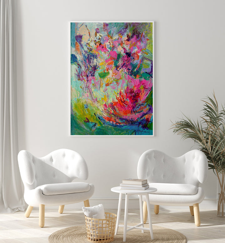 VIBRANT ESSENCE