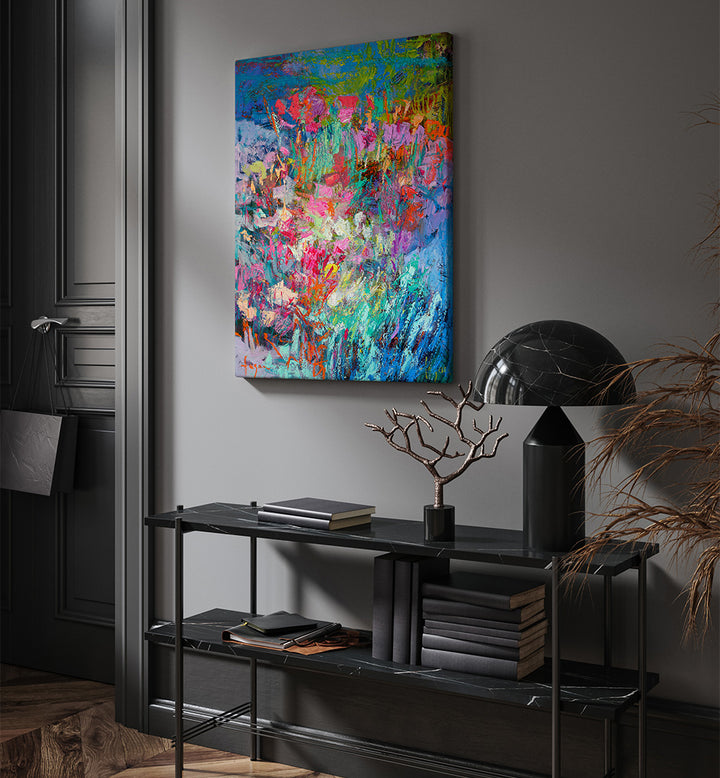 VIBRANT IMPRESSIONS