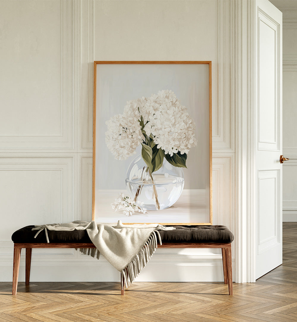 WHITE HYDRANGEAS VASE