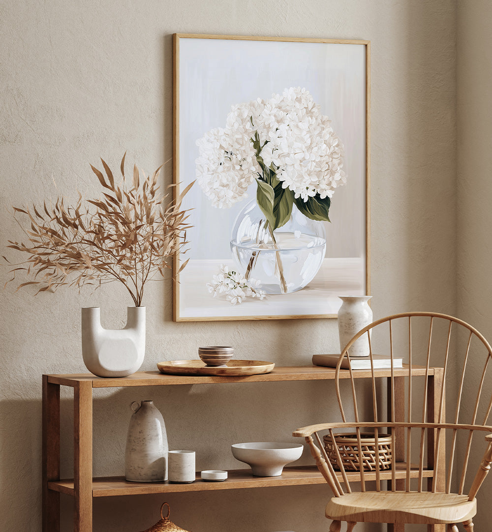 WHITE HYDRANGEAS VASE