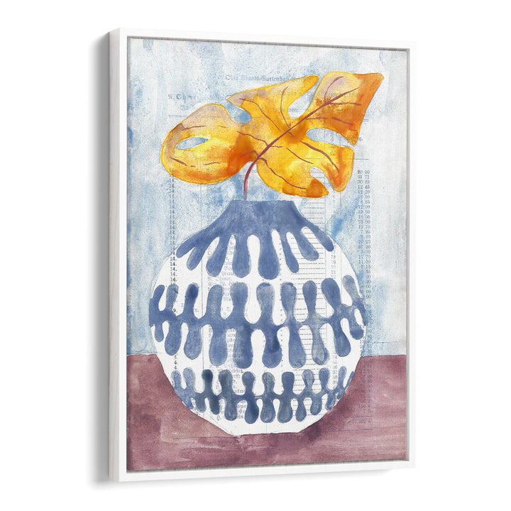 BLUE VASE GOLDEN LEAF
