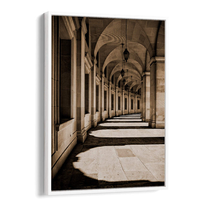 GOLDEN COLONADE