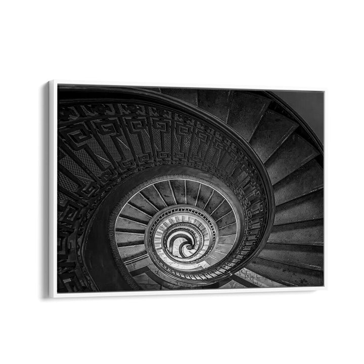 SPIRAL LADDER