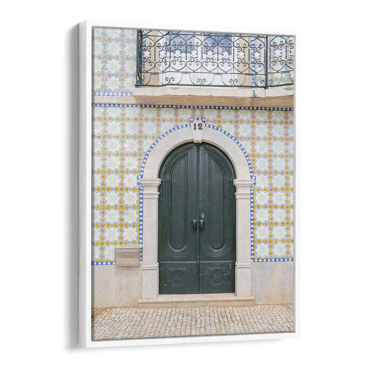 ORNATE DOORWAY , PHOTOGRAPHY PRINTS