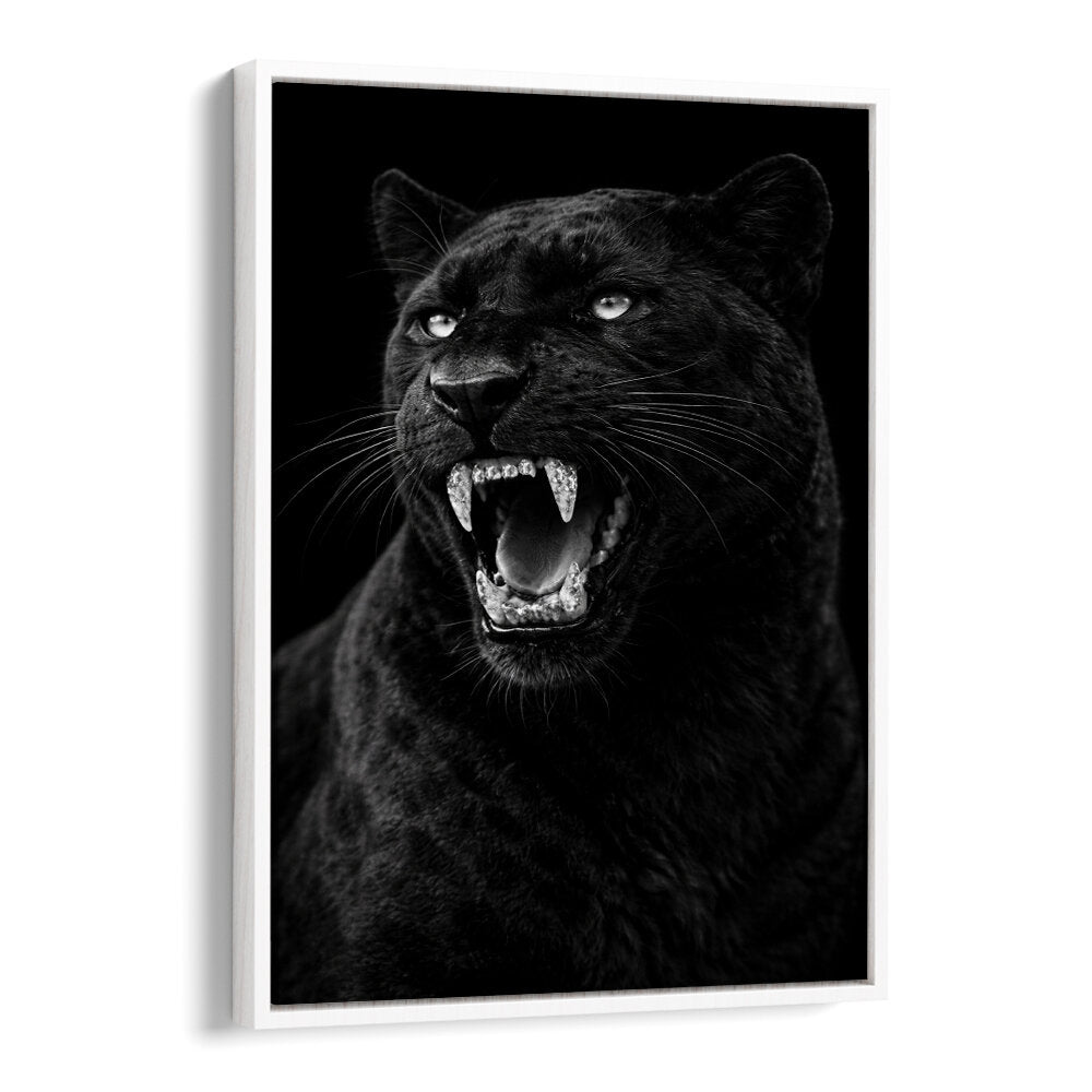 HYPER-REALISTIC LEOPARD