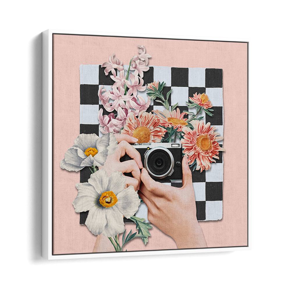 VINTAGE CAMERA FLORAL DREAMS