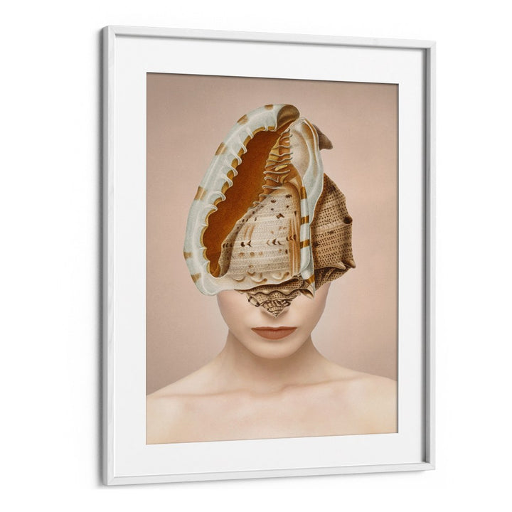SEASHELL WOMAN