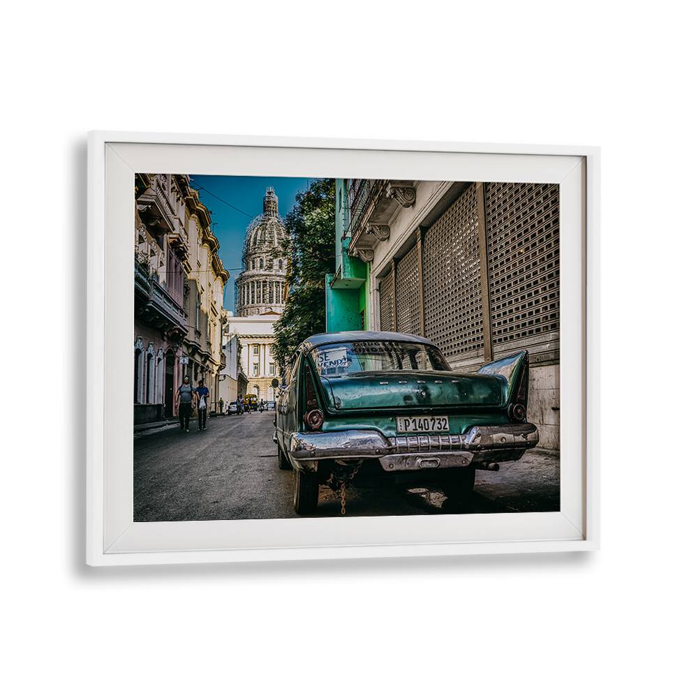 Vibrant HAVANA STREET, PHOTOGRAPHY PRINTS featuring classic cars and historic architecture, capturing Havana's charm.
