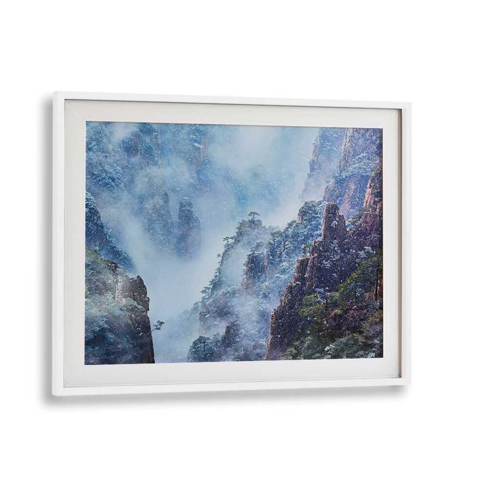 Breathtaking MOUNT HALLELUJAH ROY, PHOTOGRAPHY PRINTS showcasing majestic landscapes and vibrant colors for your wall.