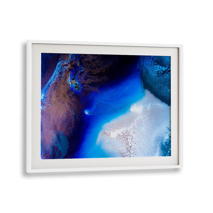 Transform your space with VIBRANT SAPPHIRE HAVEN, ABSTRACT PAINTINGS showcasing stunning blue hues and creative designs.