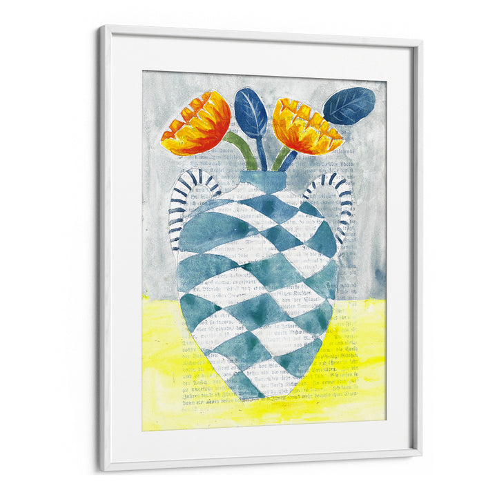 CHECKERED VASE ORANGE FLOWERS