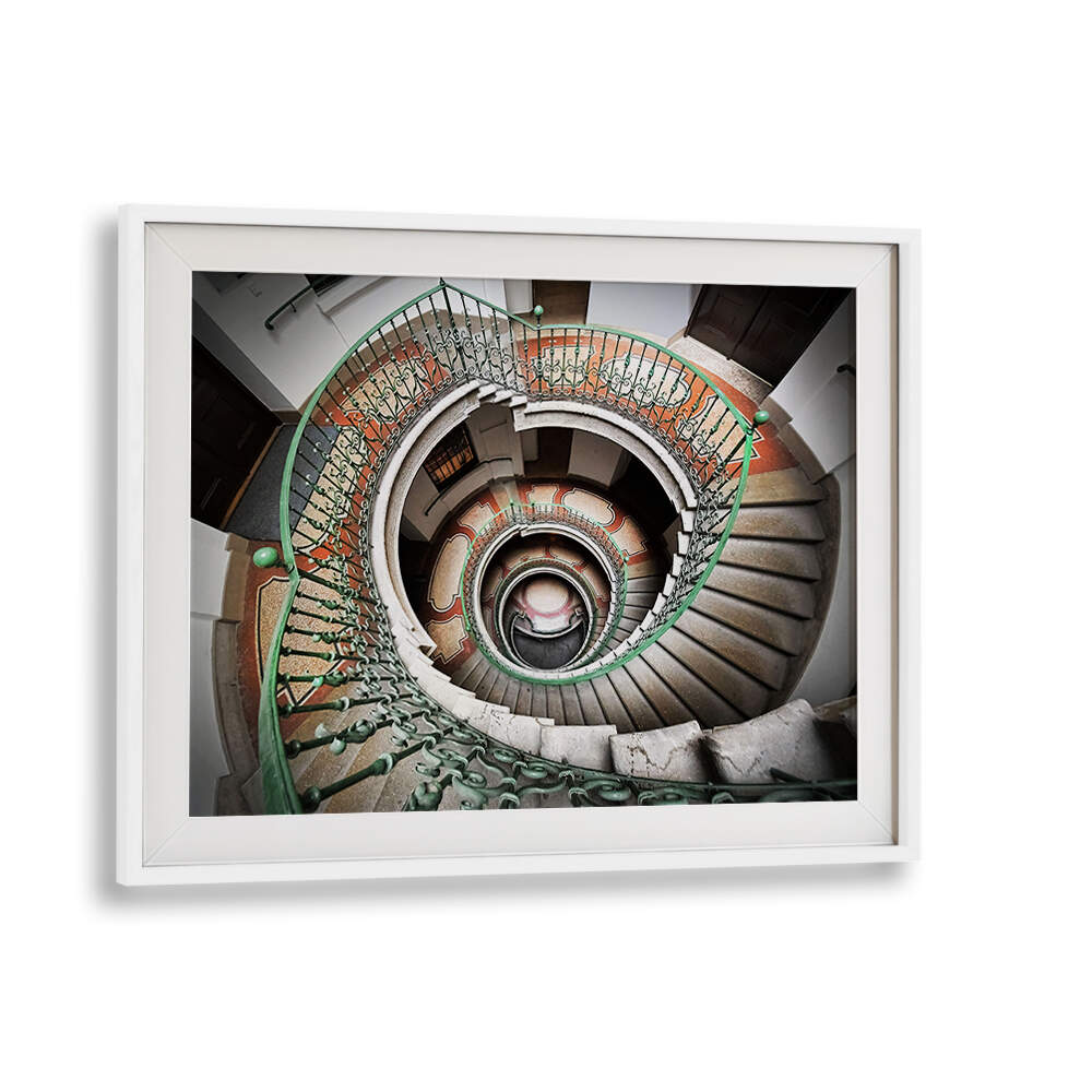CIRCULAR STAIRCASE ARCHITECTURE