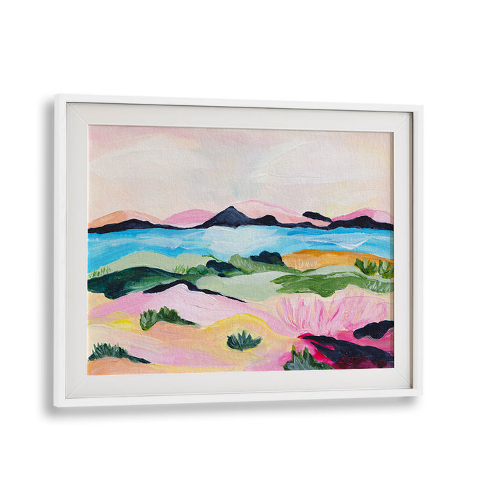 COLORFUL MOUNTAIN LAKE