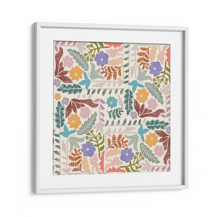 FOLK ART FLORAL PATTERN
