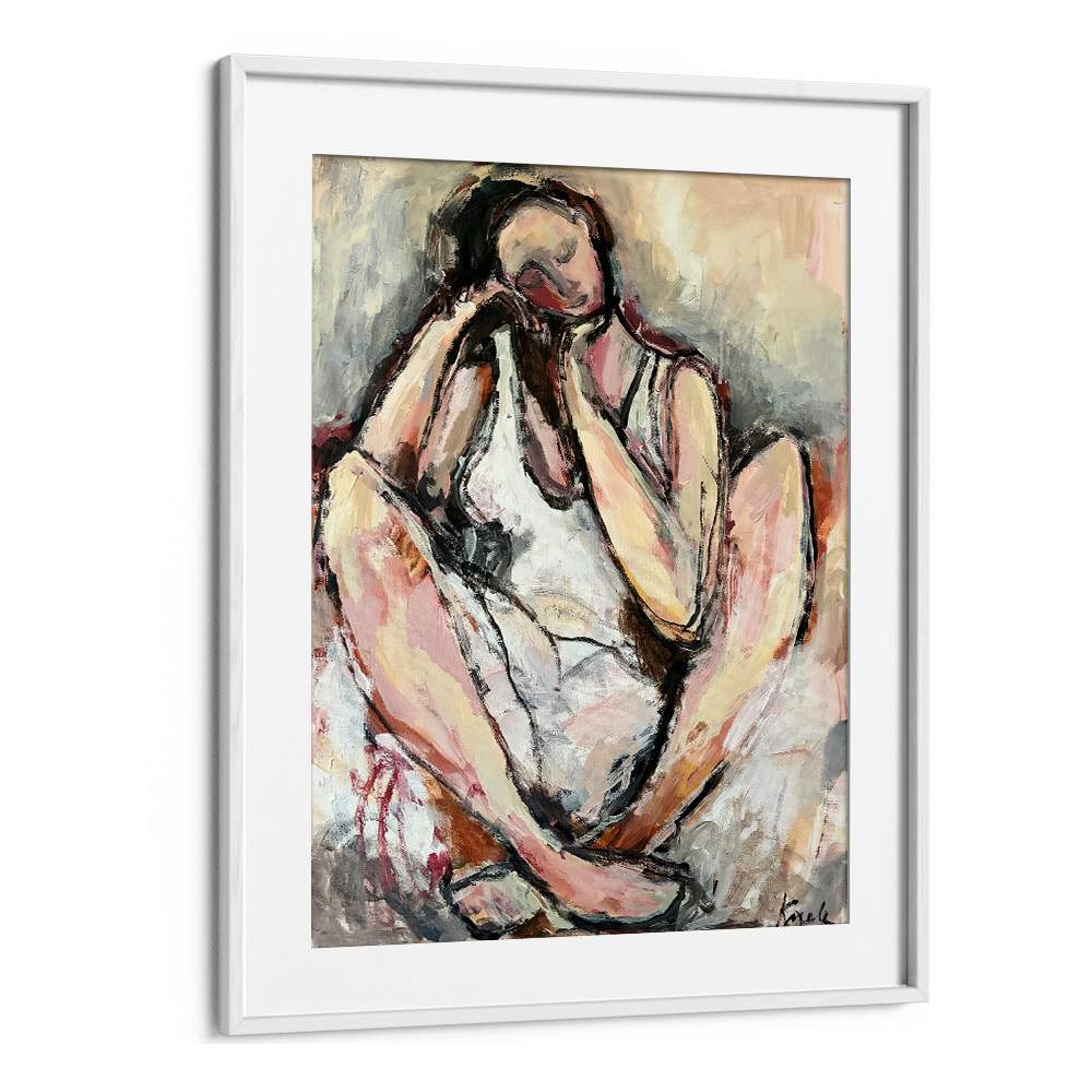 ENGINEPENSIVE SEATED WOMAN