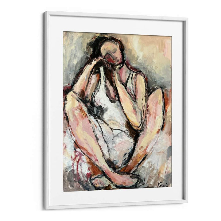 ENGINEPENSIVE SEATED WOMAN