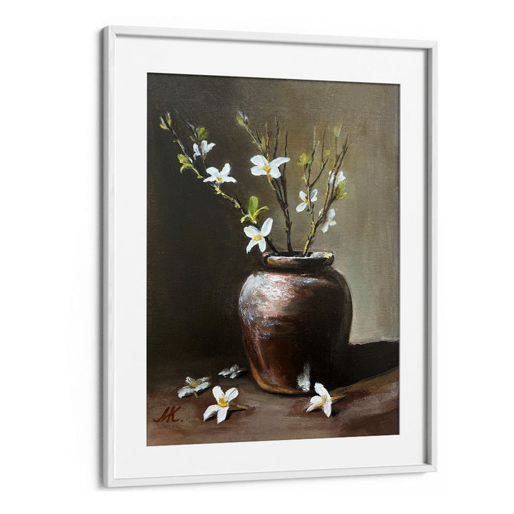 RUSTIC VASE WHITE FLOWERS