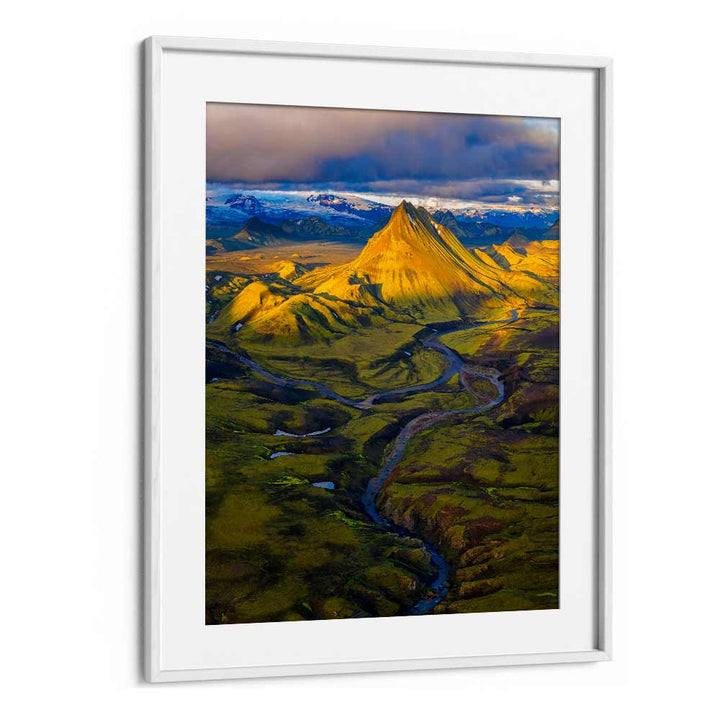 ICELAND HIGHLAND BY MICHAEL ZHENG , LANDSCAPE PHOTO PRINTS