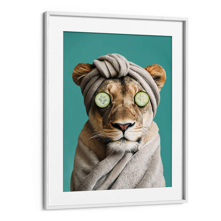LUXURY LIONESS