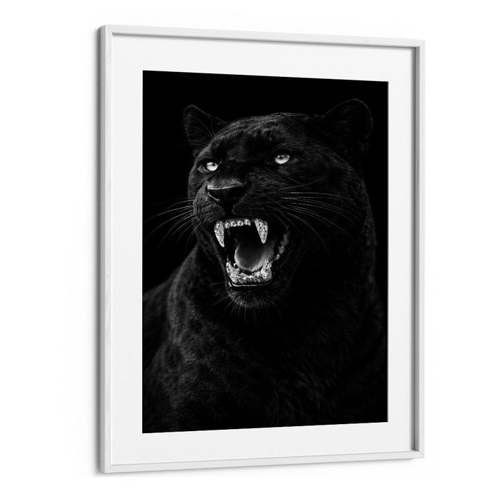 HYPER-REALISTIC LEOPARD