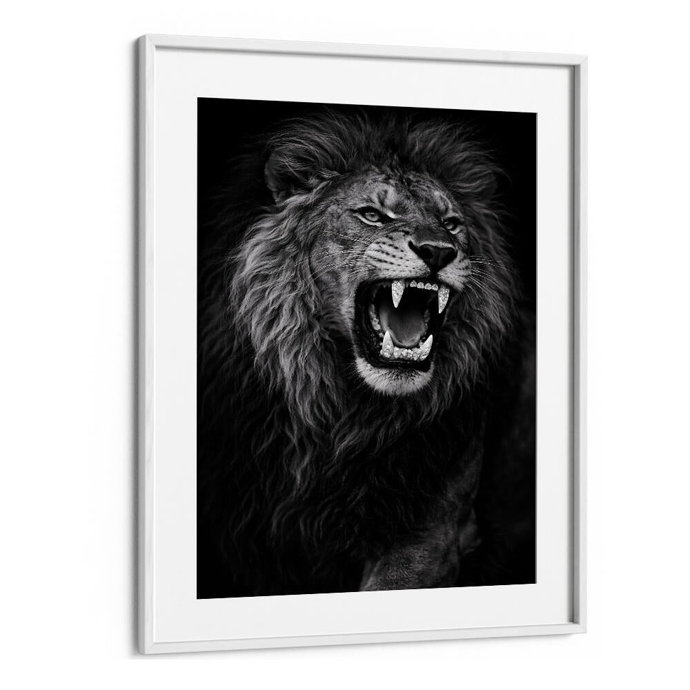 ROARING LION
